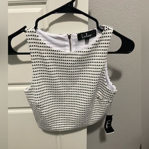 NWT Lulu’s Small White and Black Checkered Crop Top with Zipper back detail.